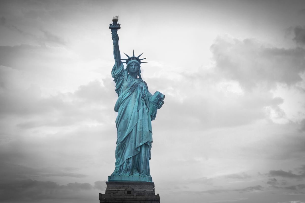 USA Liberty Statue – Pineapple Licensing