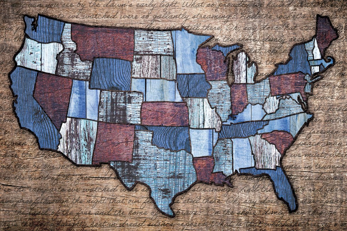 Wood Grain USA Map Pineapple Licensing