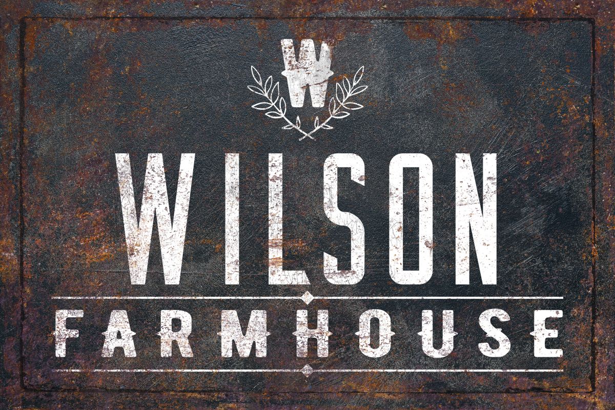 Wilson Farmhouse Sign