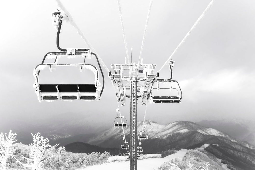 Ski Lift BW