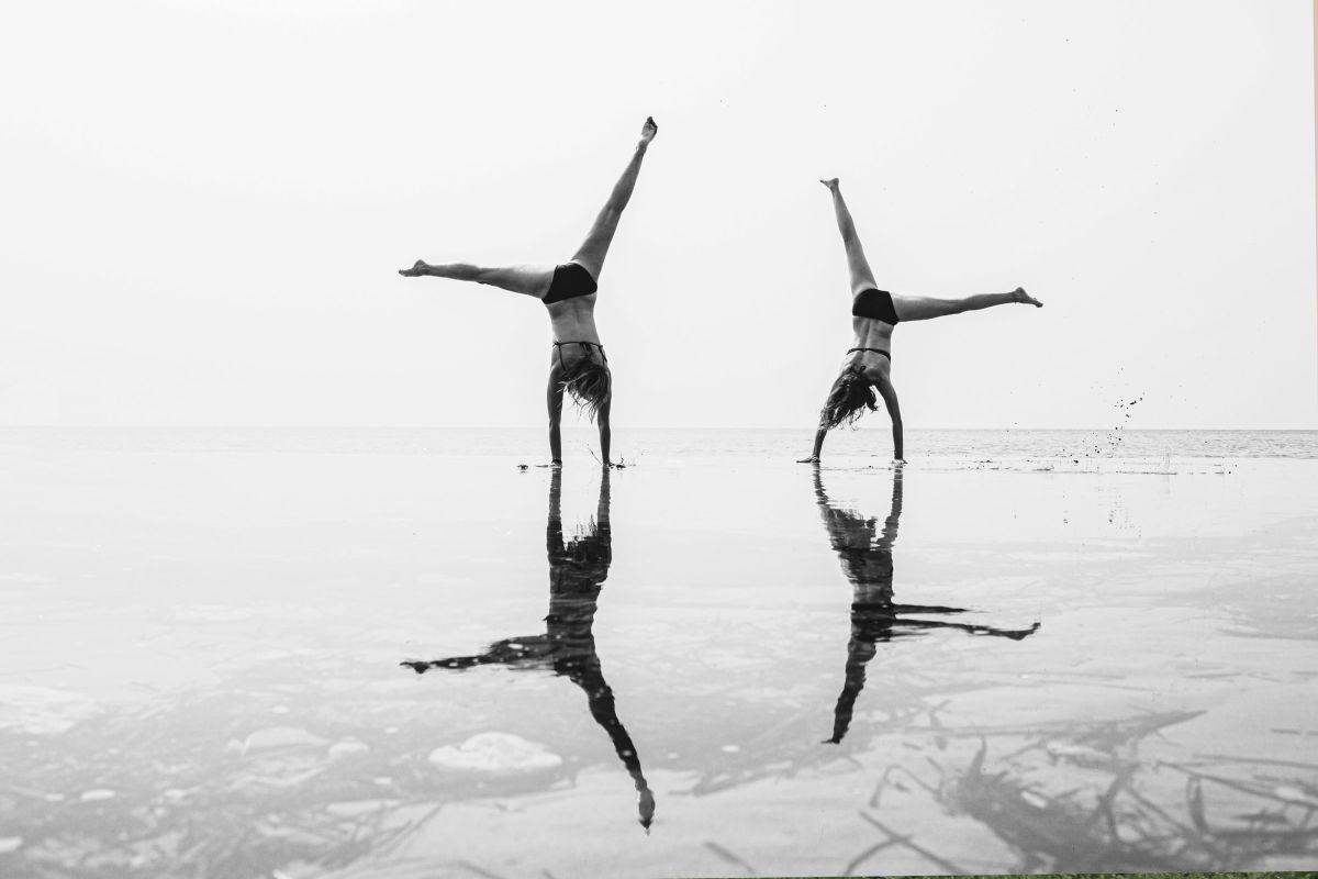 Handstand Reflection